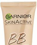 Garnier BB Cream Miracle Skin Perfector / Tinted Day Cream 5 in 1 with Matte Effect Oil / Colour: Medium to Dark / for Oily and Combination Skin