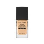 Wet 'n' Wild, Photo Focus Foundation Matte, High-coverage Foundation with Light-adjusting Complex for a White Cast-free Effect and a Camera-ready