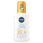 NIVEA SUN Sensitive Immediate Protect Spray SPF 30 (200ml), Sun Cream for Sensitive Skin, Sun Protection Factor 30, Water-Resistant Sunscreen Spr