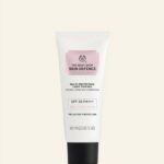 THE BODY SHOP Skin Defence Multi- Protection Light Essence SPF 50 PA +++ WEIGHTLESS FINISH, SPF 50 PA+++, HELPS PROTECT FROM POLLUTION