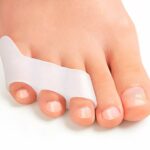 Bukihome Little Toe Separators to Correct Overlapping Toes, Gel Toe Separators for Pinky Toes Separation and Protection - 8 Pack