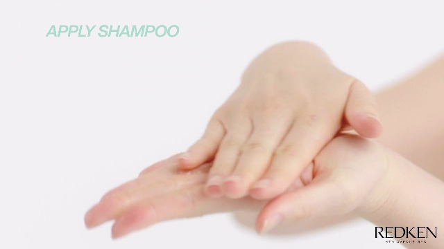 REDKEN Scalp Relief Shampoo, Soothing Formula, Cleanses and Purifies Greasy Hair and Sensitised Lengths, Refreshes the Roots and Adds No Weight,