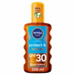 NIVEA SUN Protect & Bronze Oil Spray (200 ml), SPF 30 Sun Oil with Natural Tan Accelerator Formula, Water-Resistant Sun Spray, Immediate Protecti
