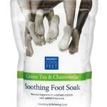 ESCENTI® COOL FEET SOOTHING GREEN TEA & CHAMOMILE ESSENTIAL FOOT SOAK