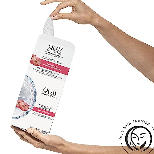Olay Daily Facials Daily Clean Wipes, 4-in-1 Water Activated Cloths, 66 count Packaging may Vary
