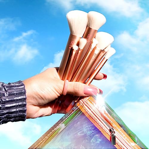 Real Techniques The Wanderer Make up brush kit, Premium and Professional 8 Midi-size Brush Set with Bag, Soft Bristles, For Foundations, Powders,
