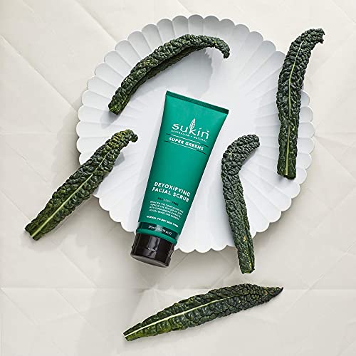 Sukin Super Greens Face Scrub 200g - with Kale, Spirulina & Pineapple; Cruelty Free & Vegan Friendly -Polishes Leaving the Skin Smooth and Free o