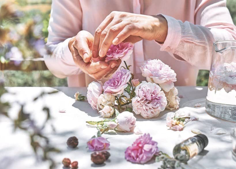 Hyaluronic acid Anti-aging Face Serum, Firming Plumping Hydrating Anti-Aging Skin Care, Rose, Beauty, Bottle with its dropper, Vegan,%100 Natural