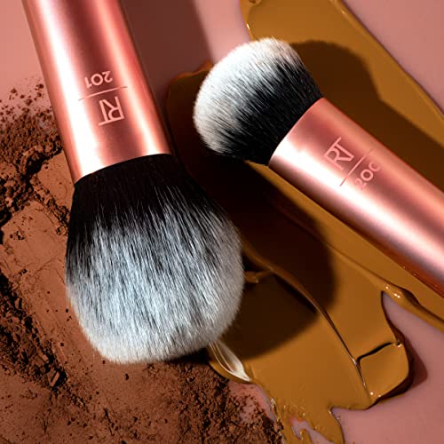 Real Techniques Expert Face Makeup Brush for Foundation (Packaging and Handle Colour May Vary)