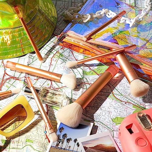 Real Techniques The Wanderer Make up brush kit, Premium and Professional 8 Midi-size Brush Set with Bag, Soft Bristles, For Foundations, Powders,