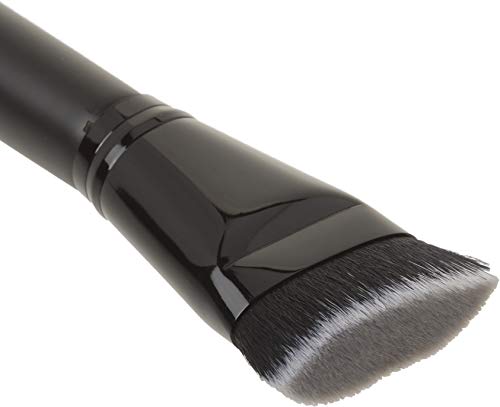 e.l.f. Contouring Brush, Vegan Makeup Tool, Flawlessly Contours & Sculpts Cheekbones, For Bronzer & Face Powder