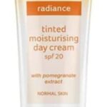 Nutraeffects Radiance Tinted Moisturiser SPF20 by Avon