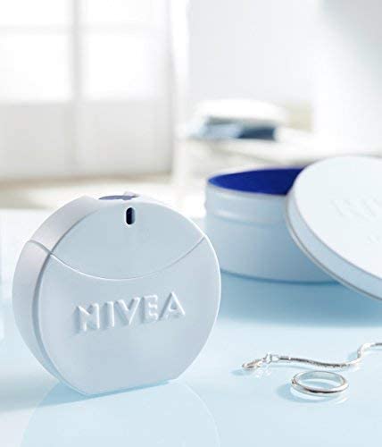 NIVEA Perfume for Women, 2 x 30 ml Eau de Toilette, Gift Set with NIVEA SUN Eau de Toilette with the Original NIVEA Sun Cream Fragrance and NIVEA