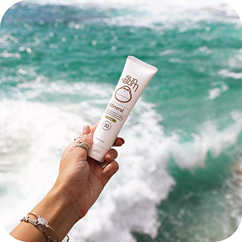 Sun Bum Mineral SPF 30 Tinted Sunscreen Face Lotion | Vegan and Reef Friendly (Octinoxate & Oxybenzone Free) Broad Spectrum Natural Sunscreen wit