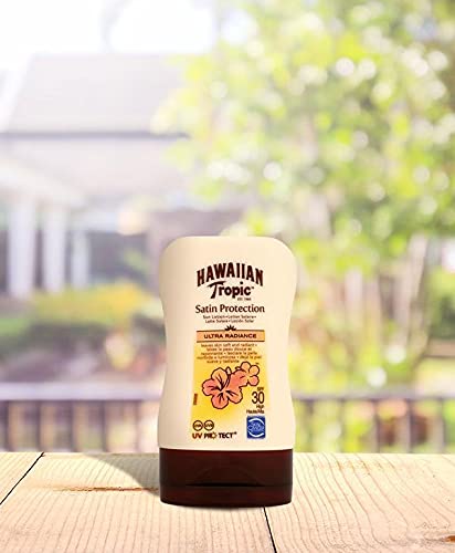 Hawaiian Tropic Satin Protection Travel Size Sun Lotion SPF 30 100ml