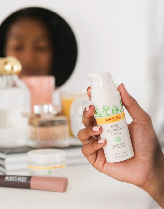 Burt's Bees 98.9% Natural Daily Face Moisturising Cream Sensitive Skin Formula, 51 g