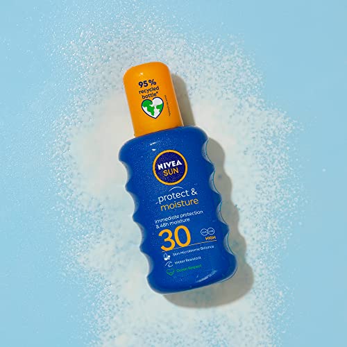 NIVEA Sun Protect & Moisture Sun Spray SPF30 (200 ml), Moisturising Suncream Spray with SPF30, Advanced Sunscreen Protection & SUN Protect & Dry