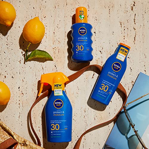 NIVEA Sun Protect & Moisture Sun Spray SPF30 (200 ml), Moisturising Suncream Spray with SPF30, Advanced Sunscreen Protection & SUN Protect & Dry